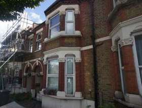 2 bedroom Flat for s...